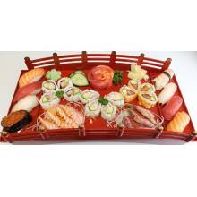 
	Menu Valentin (pour 2 personnes) 

	Prix emporté : 50.50  Euros 

	 

	
		Wakamé Royal
		 
	
		Plateau Sushi
		
		4 California au saumon avocat
	
		4 California poulet avocat
	
		4 California fois gras figue oignon
		
		8 Sashimis Tatakis Saumon thon
		
		6 Sashimis thon saumon
	
		6 Sushis assortis
	
		 
	
		Plateau Chaud
		
		4 Yakitori assortis (poulet, saumon, saint jacques et tempura fromage)
	
		4 Gyoza
	
		 
	
		Desserts au choix
		
		Cocktail Kan Love    6,50€
		 


	 

	 

	 
