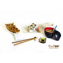 
	Menu végétarian  

	prix emporté : 12.5 euros 

	soupe miso

	california au avocat shitaké, 6 pièces

	raviollis grillés au légumes, 6 pièces

	un bol de riz
